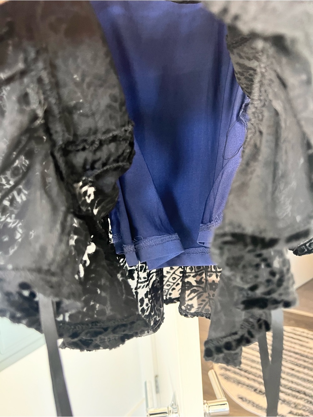 Current Mood Paisley Bell Sleeve Square Neck Mini Dress Black/Blue Sz S - Picture 4 of 9